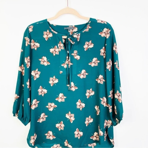Stitch Fix West‎ Kei Kelly Green Floral Top Size Small - Picture 3 of 5